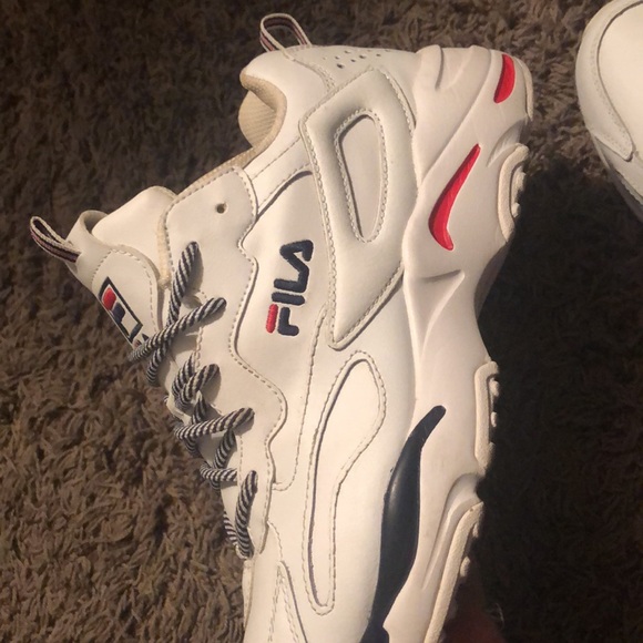 Filas - Picture 5 of 9